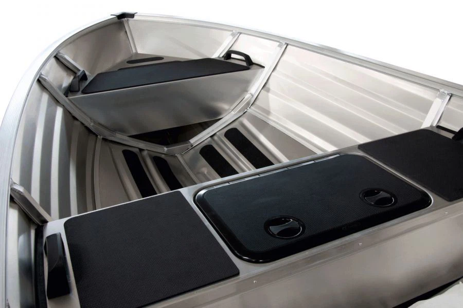 15ft Aluminum Fishing Boat bow and storage