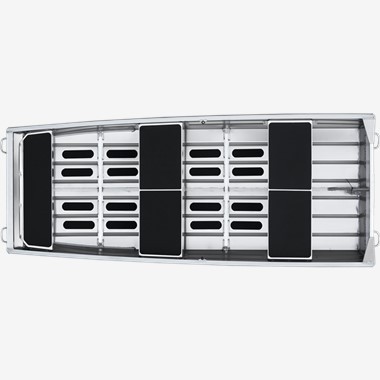 10 fot plattbottnad aluminiumbåt med bred balk